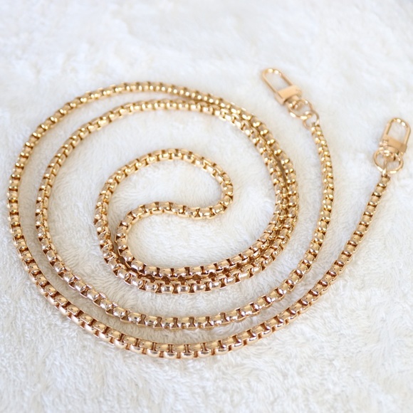 🌸 BOGO Gold Chain Crossbody Replacement Strap - Picture 2 of 8